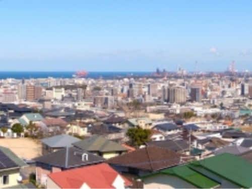 屋根塗装で迷った時は？外壁色と相性のいいカラーとは？