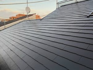 市川市 屋根塗装 中塗り後の屋根の状態
