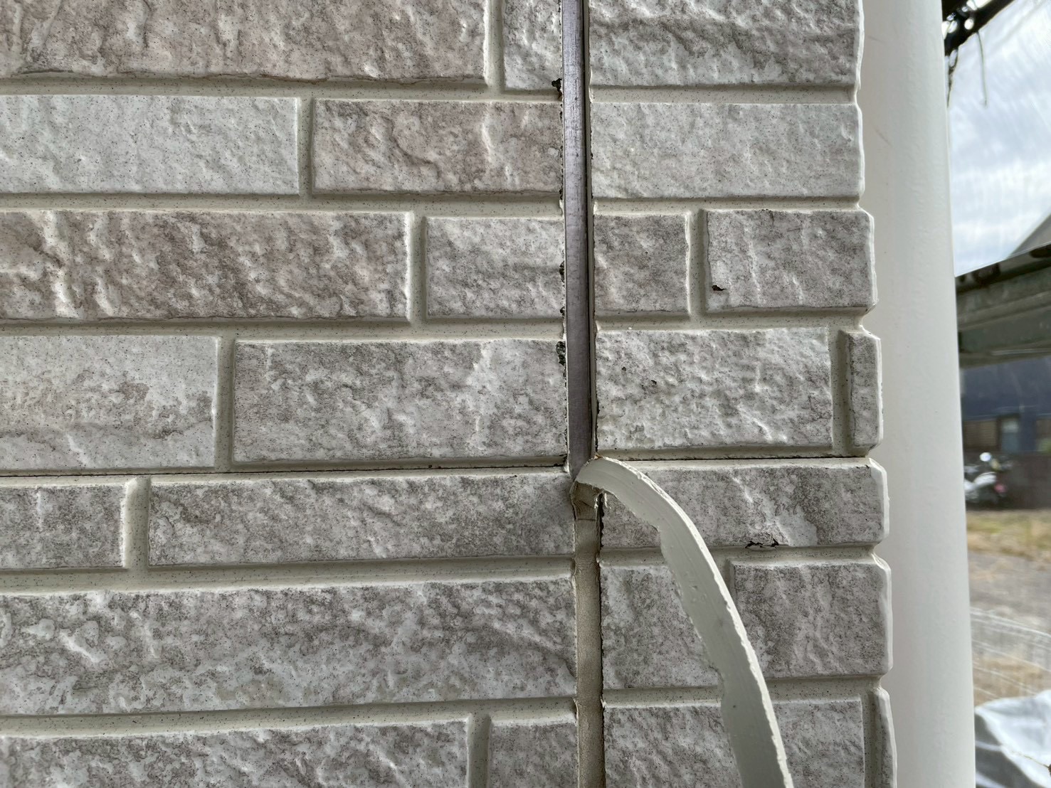 市川市 シーリング工事 既存シール撤去作業