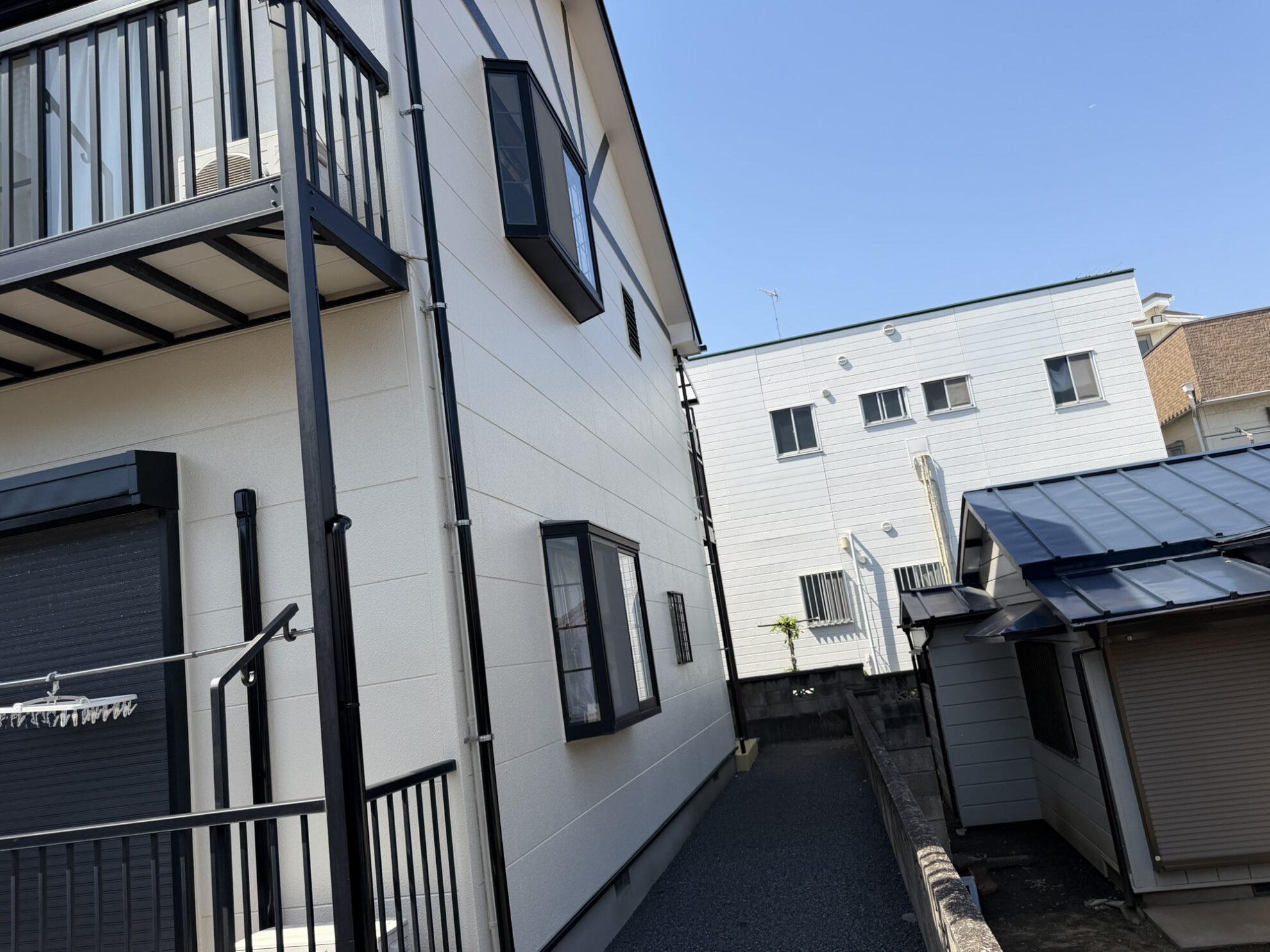 船橋市アパートの外壁と付帯部塗装の完成後